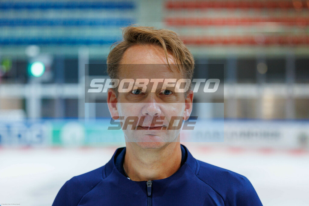 Iserlohn Roosters Teamshooting | Dr. Jochen Veit - Realisiert mit Pictrs.com