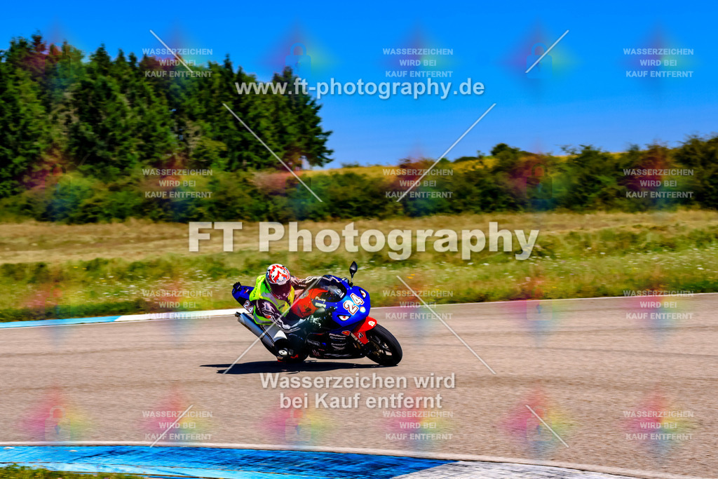 024-2978 | Hier findet Ihr Bilder von Touristenfahrten auf der Nürburgring Nordschleife oder von anderen Veranstaltungen die ich besucht habe. Viel Spass beim Durch Schauen 