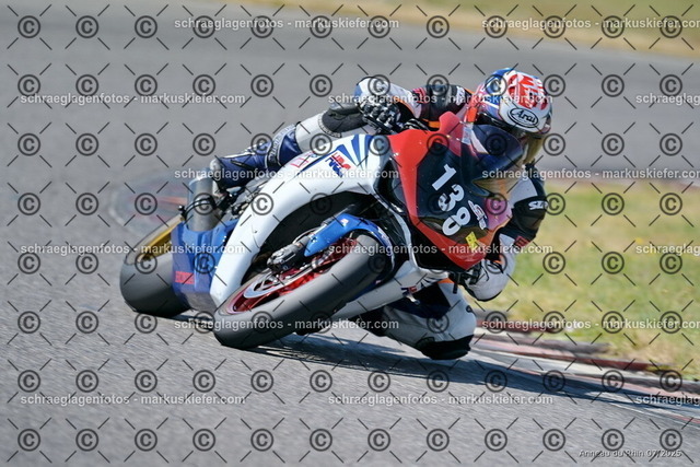 25bt04-0251 | markuskiefer.com - Realisiert mit Pictrs.com