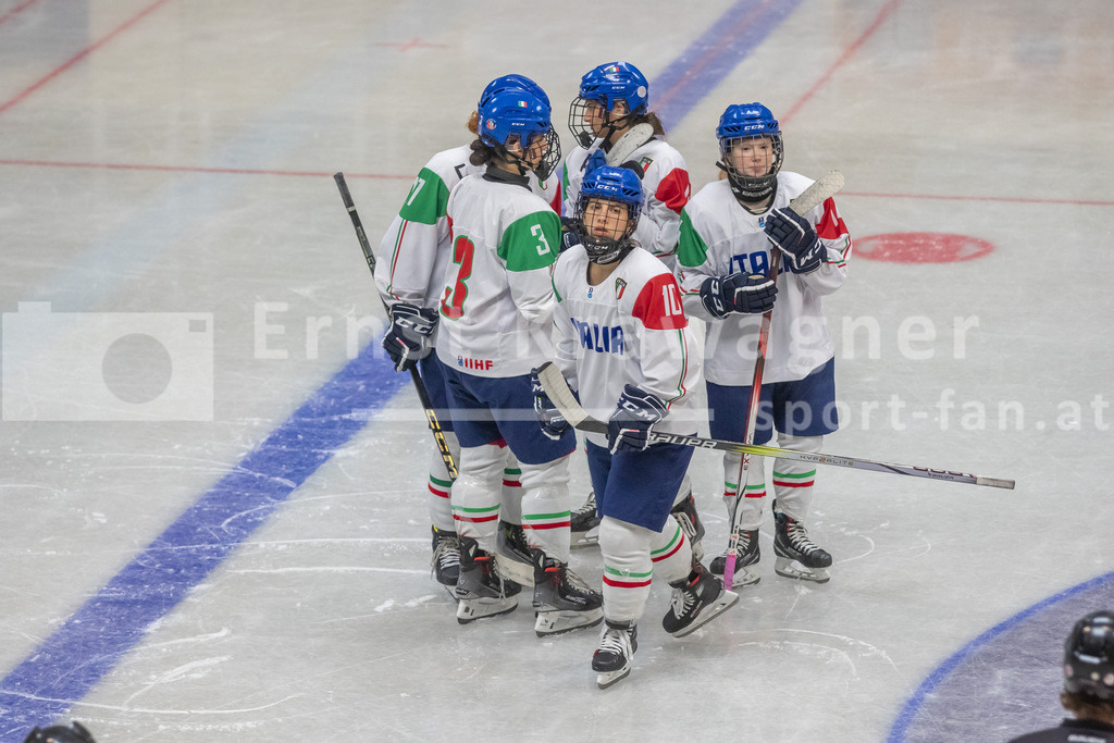Dameneishockey | Dameneishockey, U18 Turnier am 31.08.2024 in Spittal (Eis-Sport-Arena - Sportzentrum Spittal), Austria, (Photo by Ernst Krawagner sport-fan.at) - Realisiert mit Pictrs.com