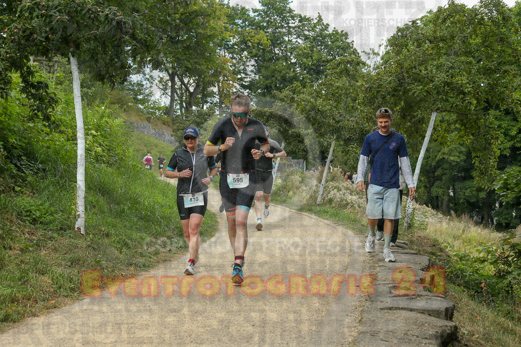 250824_1420_EX1_5842 | Sportfotografie im Rhein-Sieg Kreis, Köln, Bonn, NRW, Rheinland Pfalz, Hessen, etc. Unser Tätigkeitsfeld umfasst den Laufsport vom Volkslauf über den Marathon, Duathlon, Triathon bis zum Ultralauf wie Kölnpfad Ultra oder Schindertrail.