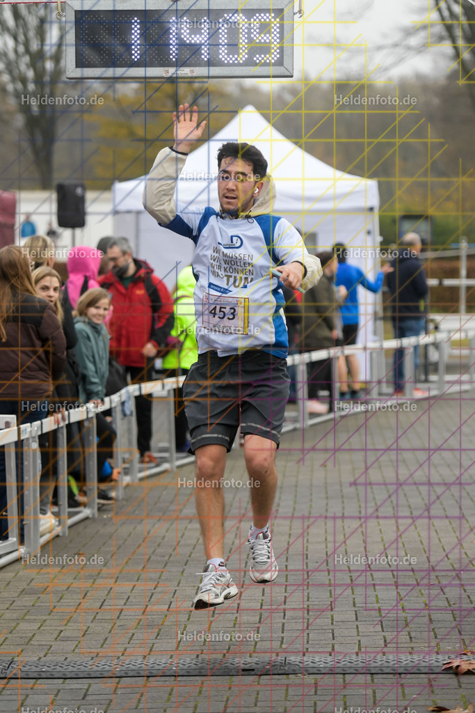 Neusser Erftlauf 2025  | 15km Neusser Erftlauf 2025 Foto: Heldenfoto.de