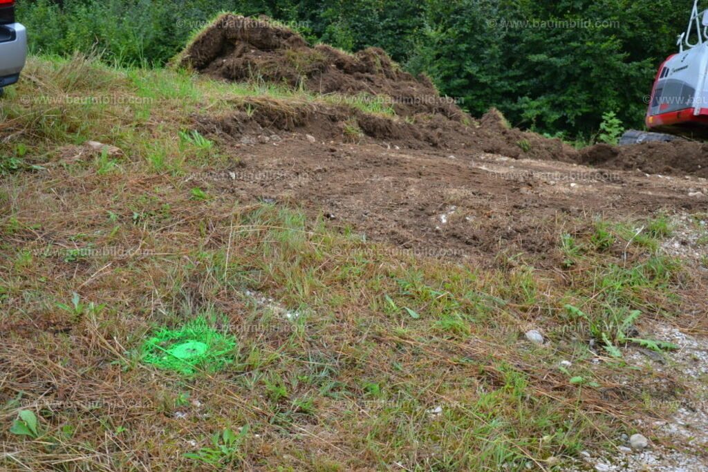 bib-lg02-erdarbeiten-0006 | Nach LV-Leistungsgruppen sortierte Detailfotos über den Bau eines Hauses. Alle Hausbau-Bilder direkt vom Urheber und Autor der Website Haus-Selber-Bauen.com