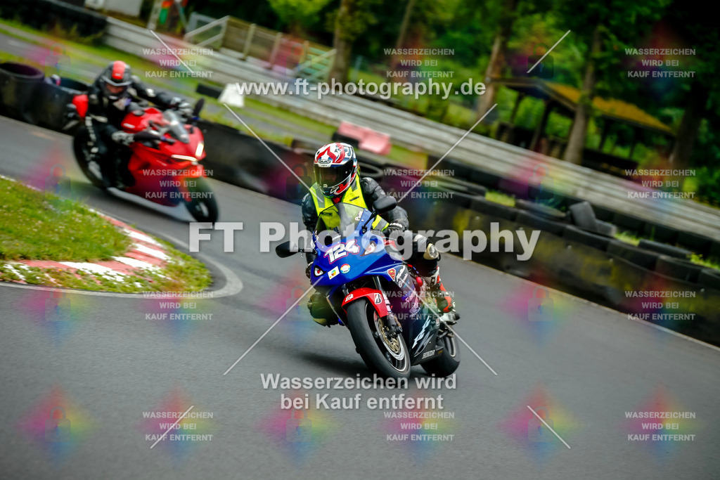 VBK-3873 | Hier findet Ihr Bilder von Touristenfahrten auf der Nürburgring Nordschleife oder von anderen Veranstaltungen die ich besucht habe. Viel Spass beim Durch Schauen 