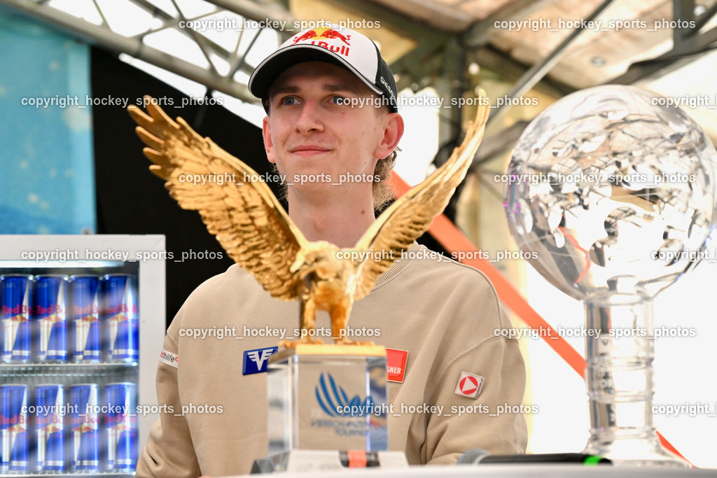 Empfang Daniel Tschofenig | Daniel Tschofenig, Empfang Daniel Tschofenig, Weltcup Kugel, Vierschanzentournee Adler, Empfang Daniel Tschofenig am 10.05.2025 in Hohenthurn (Mehrzweckhaus Hohenthuurn), Austria, (Photo by Bernd Stefan)