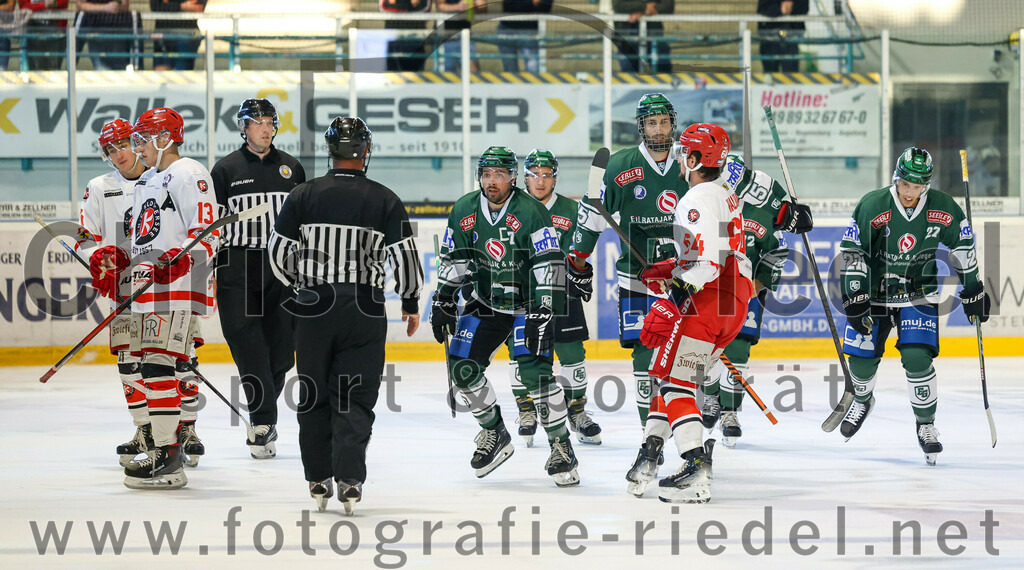2023-09-10_061_TSV_Erding_gegen_EHC_Klostersee | Erding, Deutschland, 10.09.2023:
Eishockey, Bayernliga 2023 / 2024, Testspiel, TSV Erding gegen EHC Klostersee, Endergebnis: 10:1

Jubel nach dem 1:0

Foto: Christian Riedel / fotografie-riedel.net