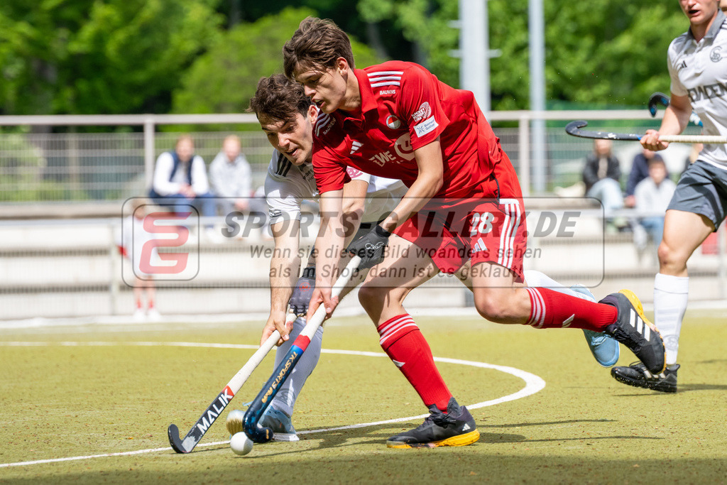 SFE_20250504_0082 | Köln, Deutschland, 04.05.2025:  Hockey 1. Bundesliga Herren Rot-Weiss Köln - Münchener SC im KTHC Stadion Rot-Weiss Köln Tennis and Hockey Club am 04.05.2025 in Köln, Deutschland. (Foto von Stephan Fehrmann)Köln, Germany, 04.05.2025: Hockey 1. Bundesliga Herren Rot-Weiss Köln - Münchener SC in KTHC Stadion Rot-Weiss Köln Tennis and Hockey Club at 04.05.2025 in Köln, Deutschland. (Foto from Stephan Fehrmann)