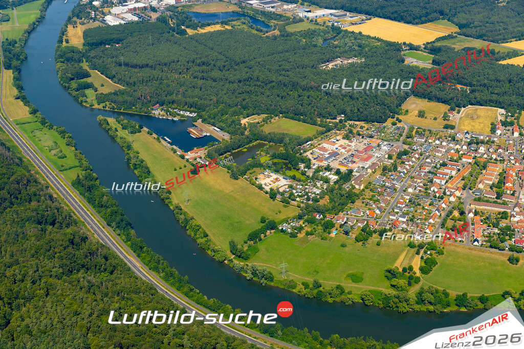 Das Luftbild zeigt : Main Ufer Erlenbach am Main - Die Luftaufnahme wurde 2023 vom UL-Flugzeug aus erstellt ( keine Drohne ) - Hochauflösende Luftaufnahme - Für grossformatige Ausdrucke geeignet. Die Geschenkidee !Mit Lizenz und Bildrechte bestellbar