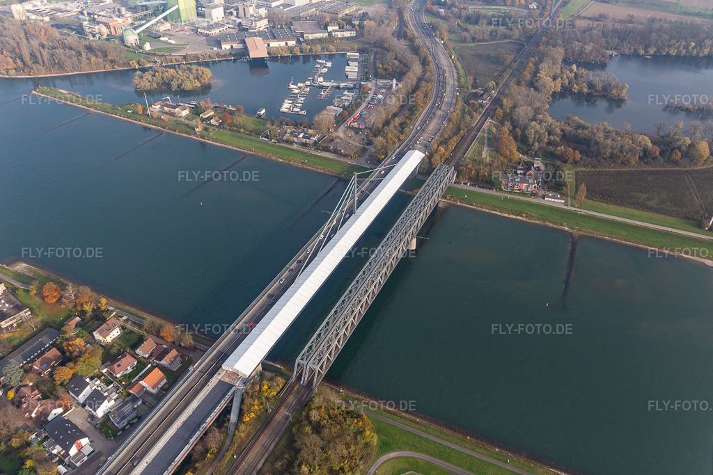 Luftbild: Baustelle der Rheinbrücke B10 in Wörth am Rhein im Bundesland Rheinland-Pfalz in Deutschland. Foto: IMG_119824.jpg vom 24.11.2019 durch Werner Riehm/FLY-FOTO.de