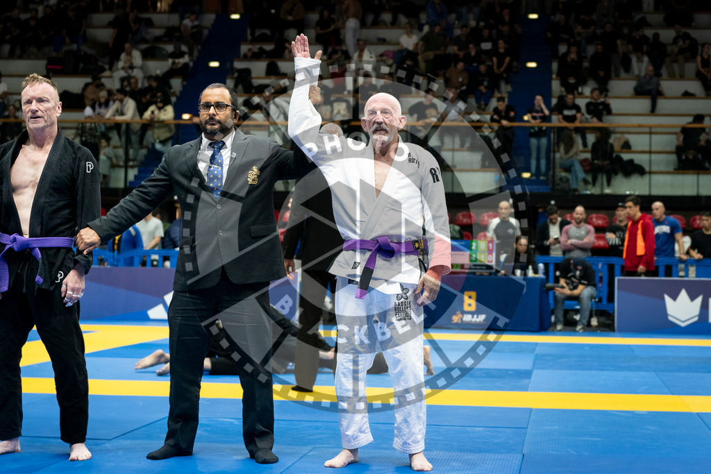 20240125PBB02586 | Fighters compete during the sixth day of the Brazilian Jiu-jitsu European Championship of the IBJJF in Paris, France, on January 25, 2024.
