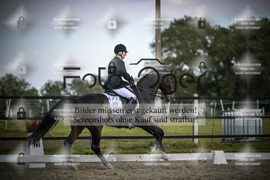 DOS_4003 | Entdecke hochwertige Reitturnierfotos von Foto Oger. Professionell, emotional und authentisch – jetzt Lieblingsmomente im Shop bestellen.Deutschlandweite Turnierfotografie. - Realisiert mit Pictrs.com