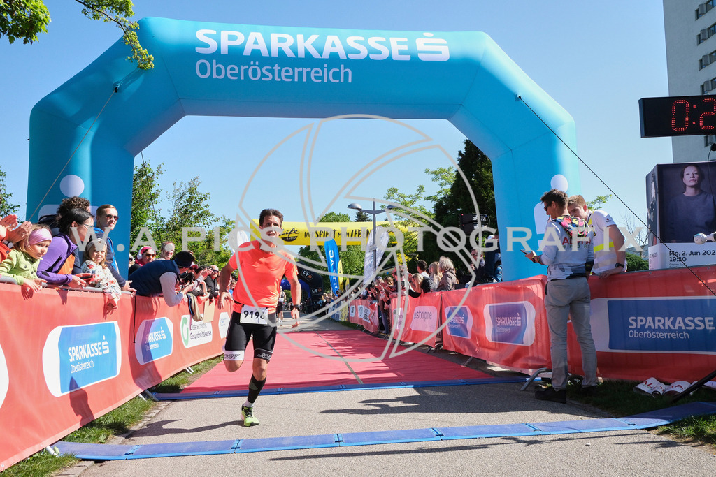 ..... | LINZ,AUSTRIA,27.April 25, Int. 3 Brückenlauf Linz  , Image shows: Photo: WAPICS / Michael Ring