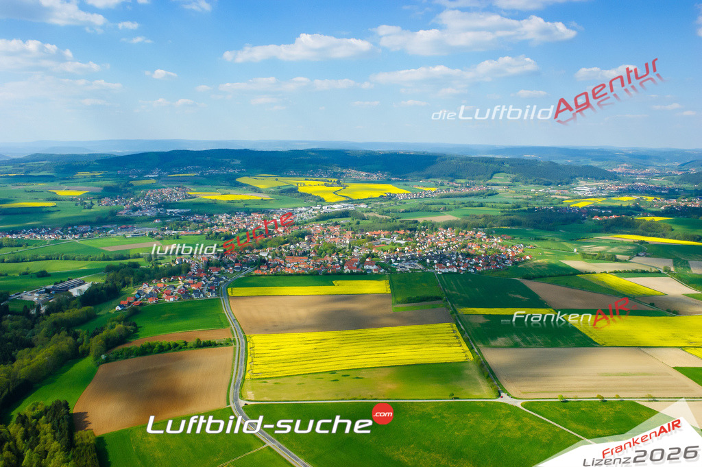 Die Luftaufnahme der Stadt Küps wurde vom UL-Flugzeug heraus erstellt ( keine Drohne )- hohe Auflösung für beste Qualität