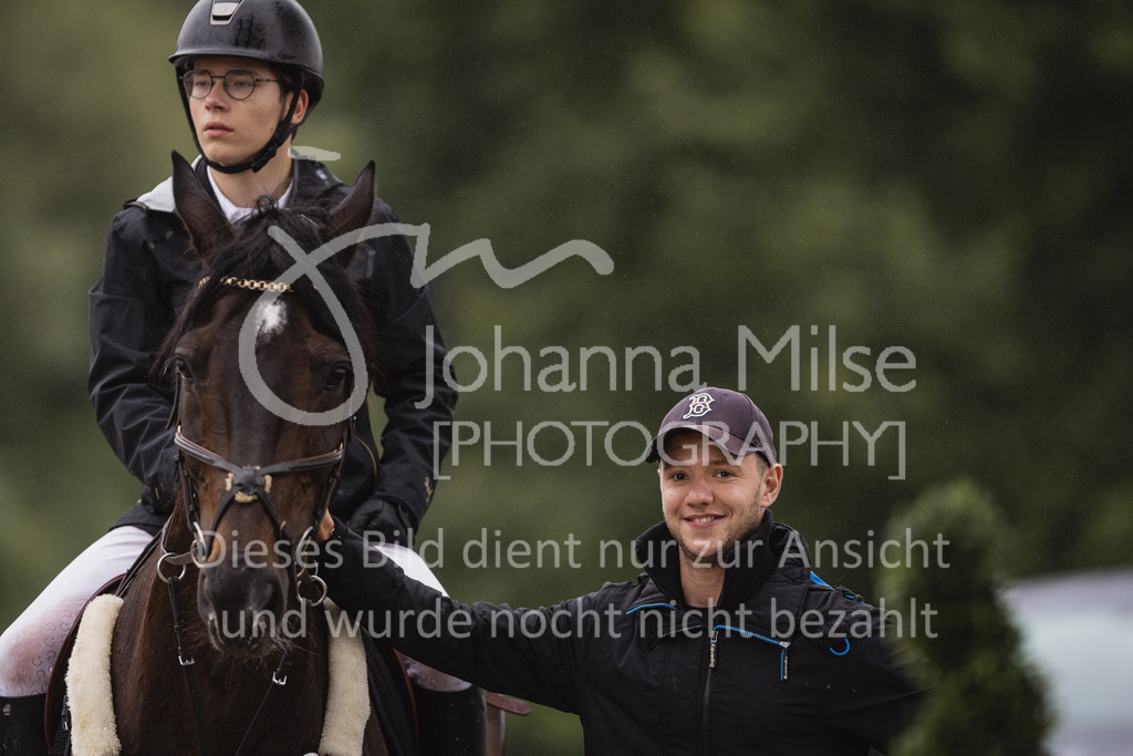 230727_BHO_M1-Spr_1-416 | Deine schönsten Turniermomente als professionelle Fotos! Entdecke hochwertige Pferdesport-Fotografie im Online-Shop. Jetzt Fotos finden & bestellen!