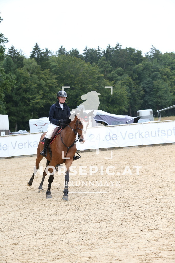 DL2Q6451 | Willkommen bei Brunnmayr - Design & Fotografie – Ihrem Spezialisten für Reitturniere und Pferdeveranstaltungen in Oberösterreich, Salzburg und Bayern! Seit über 17 Jahren sind wir leidenschaftlich dabei.