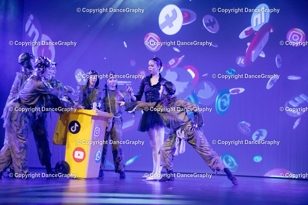 GPHY3456 | DanceGraphy - Realisiert mit Pictrs.com