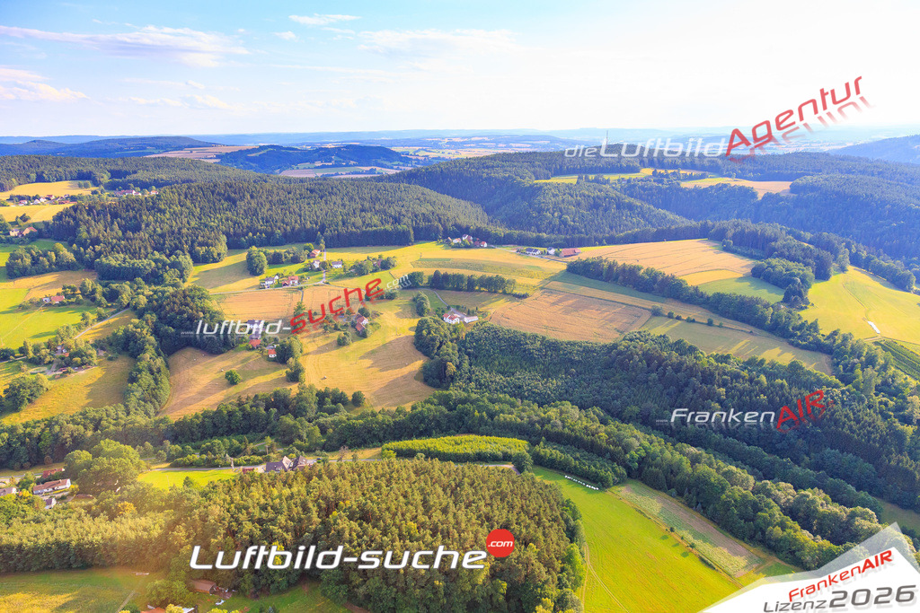 Die Luftaufnahme der Stadt Kronach wurde vom UL-Flugzeug heraus erstellt ( keine Drohne )- hohe Auflösung für beste Qualität