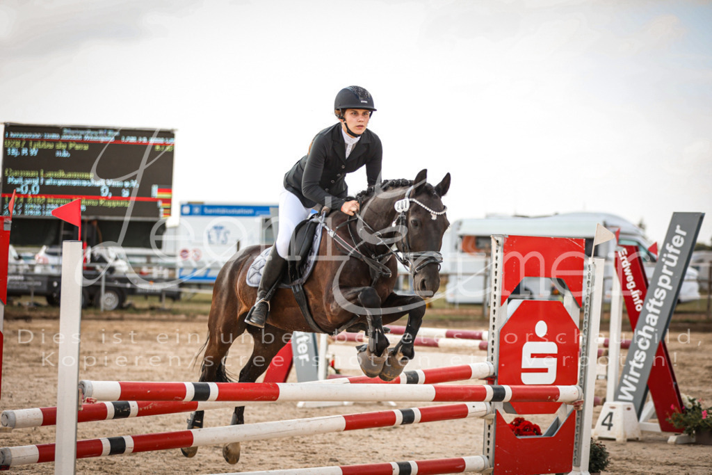 01.FrSpE00048 | Leoni Ertmer Photography - Realisiert mit Pictrs.com