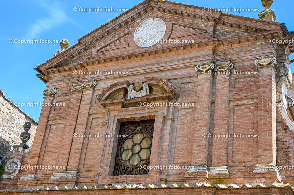 Italien_ Toscana_ Siena_ 27.05.2024-107 | 27.05.2024, Italien, ITA, Toskana, Siena im Bild Stadtansichten, Gebäude, Architektur, Touristen, Historisch, Souvenier, Piazza Del Campo, Dom von Siena


Siena ist Hauptstadt der Provinz Siena und gilt als eine der schönsten Städte der Toskana und Italiens. Die historische Altstadt gehört seit 1995 zum UNESCO-Welterbe. 

