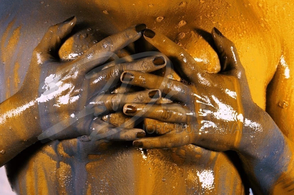 BodyArt-NUDESPLASH_7415b | #002 | Modell: Anne | Foto: Alexander Großer-Strangmann - Realisiert mit Pictrs.com