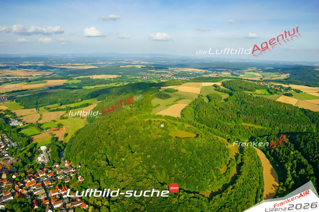 Die Luftaufnahme der Stadt Kasendorf wurde vom UL-Flugzeug heraus erstellt ( keine Drohne )- hohe Auflösung für beste Qualität