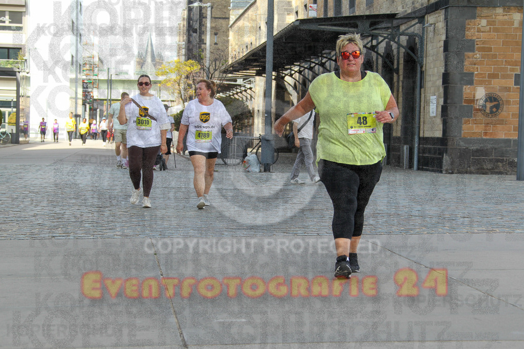 250920_1352_EV4_6811 | Sportfotografie im Rhein-Sieg Kreis, Köln, Bonn, NRW, Rheinland Pfalz, Hessen, etc. Unser Tätigkeitsfeld umfasst den Laufsport vom Volkslauf über den Marathon, Duathlon, Triathon bis zum Ultralauf wie Kölnpfad Ultra oder Schindertrail.