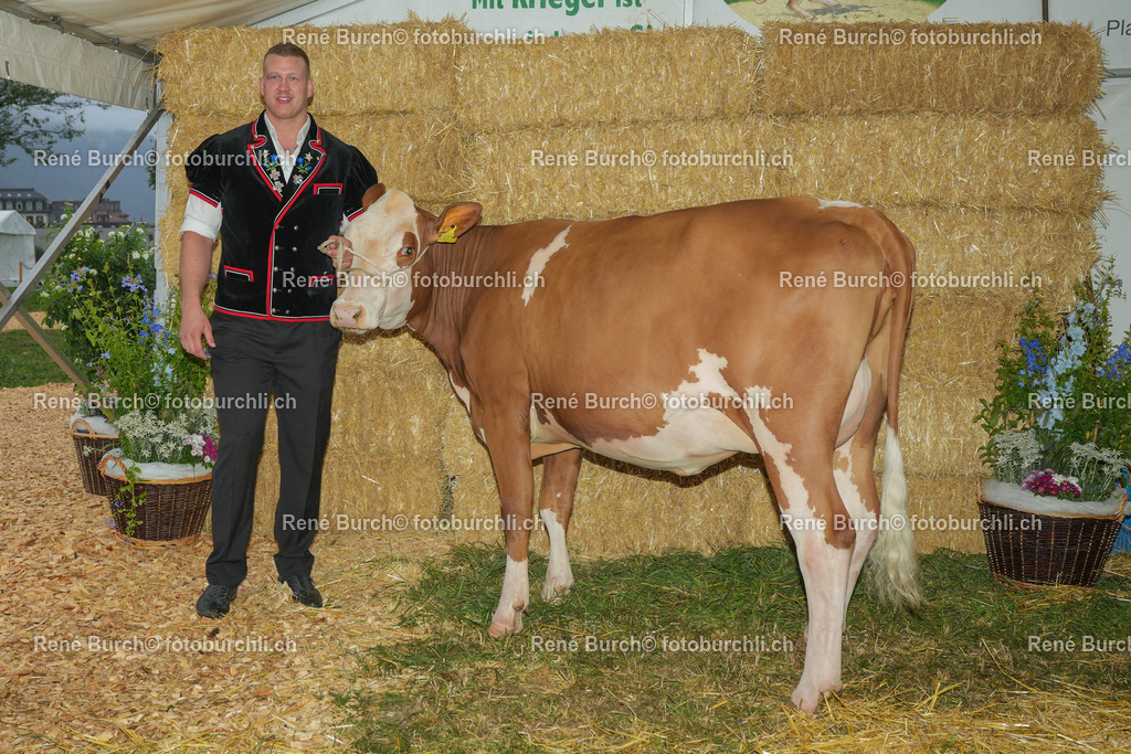 212 | René Burch leidenschaftlicher Fotograf aus Kerns in Obwalden.  Hier finden sie Sport, Landschaft und Natur Fotografie.
 - Realisiert mit Pictrs.com