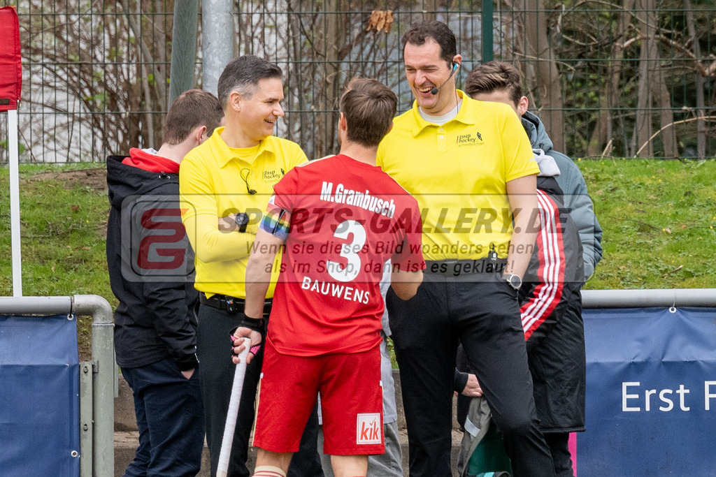 SFE_20240316_0010 | Köln, Deutschland, 16.03.2024:  in Aktion waehrend des Spiels der Feldhockey 1. Bundesliga Herren zwischen Rot-Weiss Köln - Mannheimer HC im KTHC Stadion Rot-Weiss Köln Tennis and Hockey Club am 16.03.2024 in Köln, Deutschland. (Foto von Stephan Fehrmann)

Köln, Germany, 16.03.2024:  in action during the game of Feldhockey 1. Bundesliga Herren between Rot-Weiss Köln - Mannheimer HC in KTHC Stadion Rot-Weiss Köln Tennis and Hockey Club at 16.03.2024 in Köln, Deutschland. (Foto von Stephan Fehrmann)