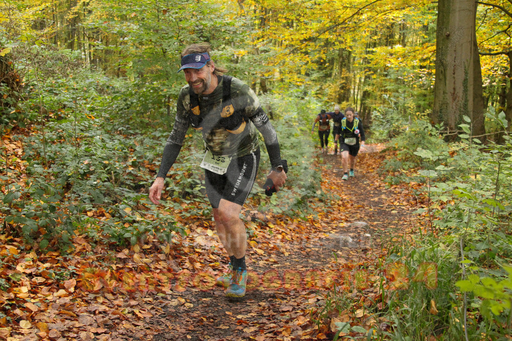 251026_1319_EV4_6772 | Sportfotografie im Rhein-Sieg Kreis, Köln, Bonn, NRW, Rheinland Pfalz, Hessen, etc. Unser Tätigkeitsfeld umfasst den Laufsport vom Volkslauf über den Marathon, Duathlon, Triathon bis zum Ultralauf wie Kölnpfad Ultra oder Schindertrail.