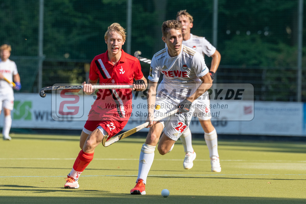 SFE_20220903_0086 | Johannes Große ( Rot-Weiss Köln #24 )  ; 1. Bundesliga Hockey Herren Rot-Weiss Köln - TSV Mannheim am 03.09.2022 in Köln (KTHC Stadion Rot-Weiss Köln Tennis and Hockey Club), Photo: Stephan Fehrmann 2022 (Sports-Gallery)