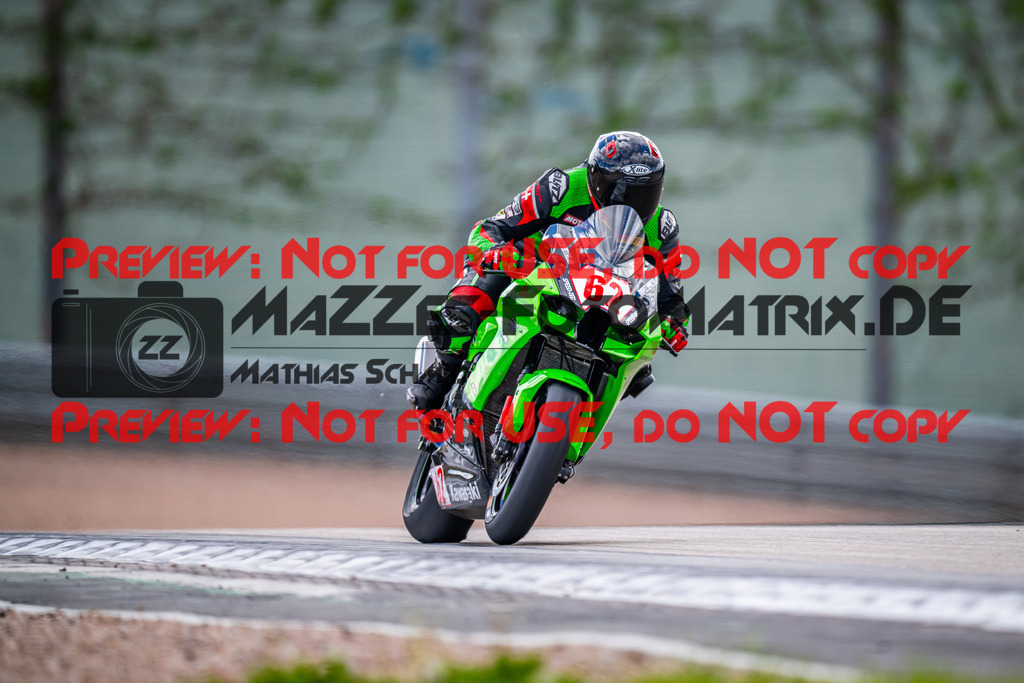 MaZZes_FotoMatrix_240505_6007705_2223 | STK1000