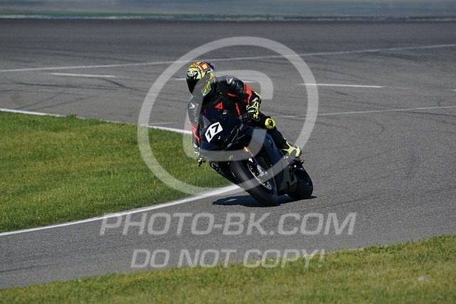 2022_05_09_PBK_17269 | Sportfotografie; SlowMotion; Video; Rennstrecke; Hafeneger; Speer; Racing; RSE; BMW; CBO; Trackday; Motorsportarena; Hockenheimring; Brno; Most; Barcelona; Valencia