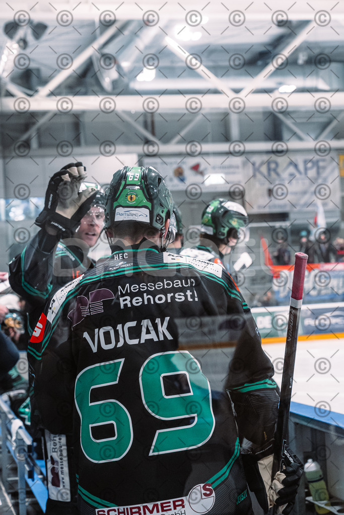 Alligators_vs_Deggendorf_30_11_2025-068 | Höchstadt Alligators Fotogalerie: Eishockey-Action aus Franken. Professionelle Spielfotos, Portraits & Stadionbilder zum Download. Jetzt entdecken! - Realized with Pictrs.com