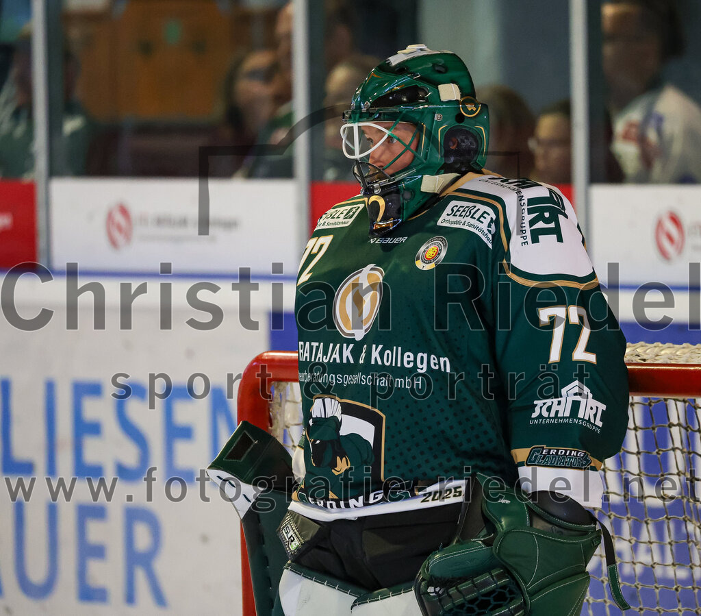 2025-09-21_033_TSV_Erding_gegen_Hoechstadter_Alligators | Erding, Deutschland, 21.09.2025:Eishockey, Oberliga Süd 2025 / 2026, 2. Spieltag, TSV Erding gegen Höchstadter Alligators, Endergebnis: 3:4Foto: Christian Riedel / fotografie-riedel.net