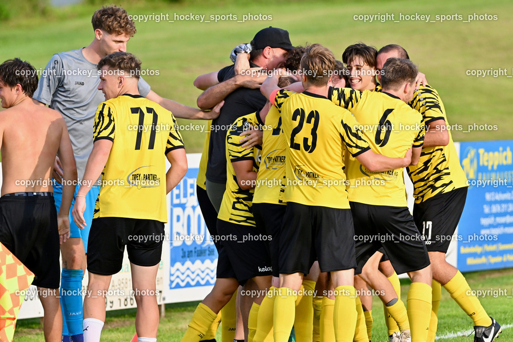 FC Faakersee vs. Rapid Lienz  | Jubel FC Faakersee Mannschaft, FC Faakersee vs. Rapid Lienz , FC Faakersee vs. Rapid Lienz  am 04.08.2024 in Faakersee (Sportplatz Faakersee), Austria, (Photo by Bernd Stefan)