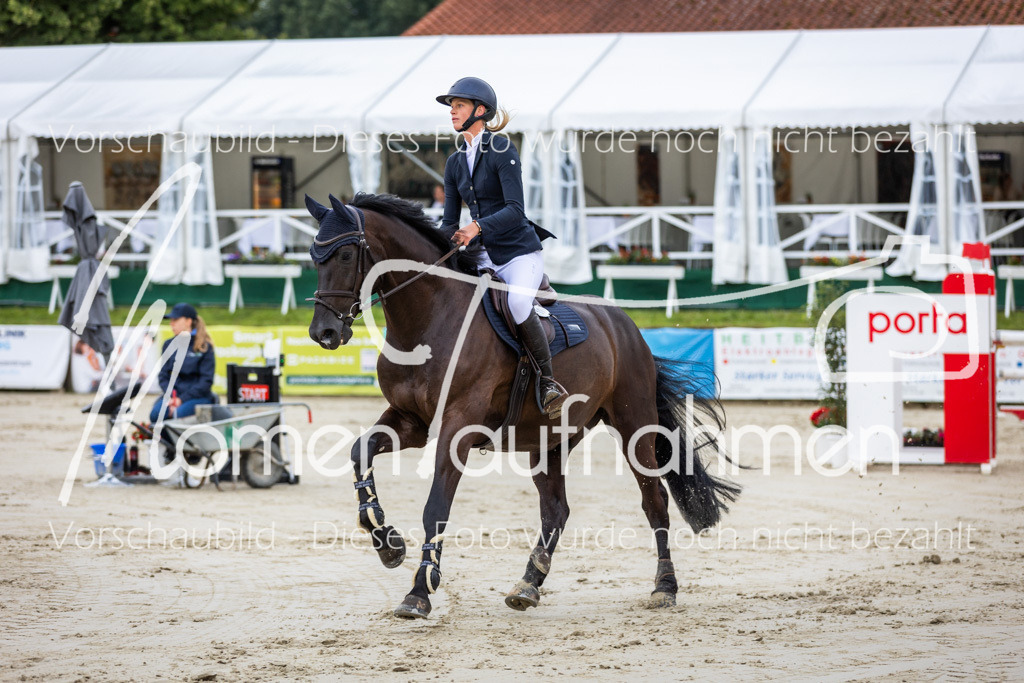 BHO-2PhSpr-M-5-2035 | MomenTaufnahmen Pferdesportfotos