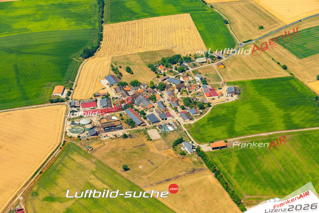 Aktuelles Luftbild von Standorf Schrozberg - Die Luftaufnahme wurde 2022 mittels UL-Flugzeug erstellt ( keine Drohne ) - hochauflösende Kamera-Systeme von  Canon -Beste Qualität - Für grossformatige Ausdrucke geeignet. Die Geschenkidee !