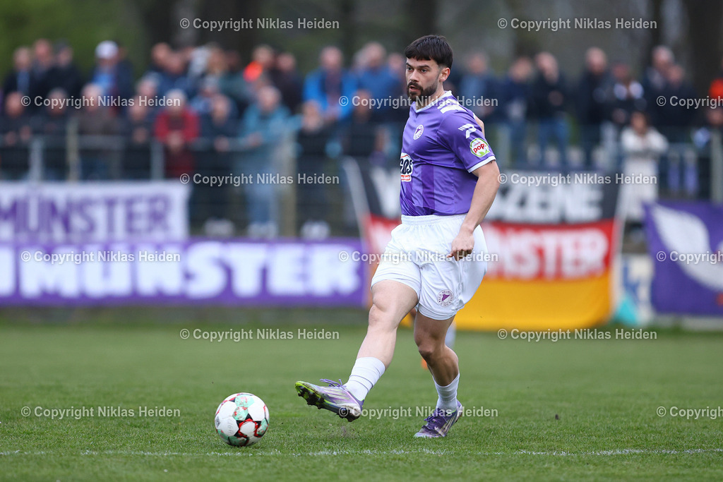 NH_VfRNeumuenster_PSVNeumuenster_FlensOberliga_15042026 | #5 Tom Schilling (VfR Neumünster)Fußball I Herren I Flens Oberliga I Saison 2025-2026  I 19. Spieltag I VfR Neumünster - PSV Union Neumünster I 15.04.2026 I VfR Stadion HSP (Grümmi Arena)