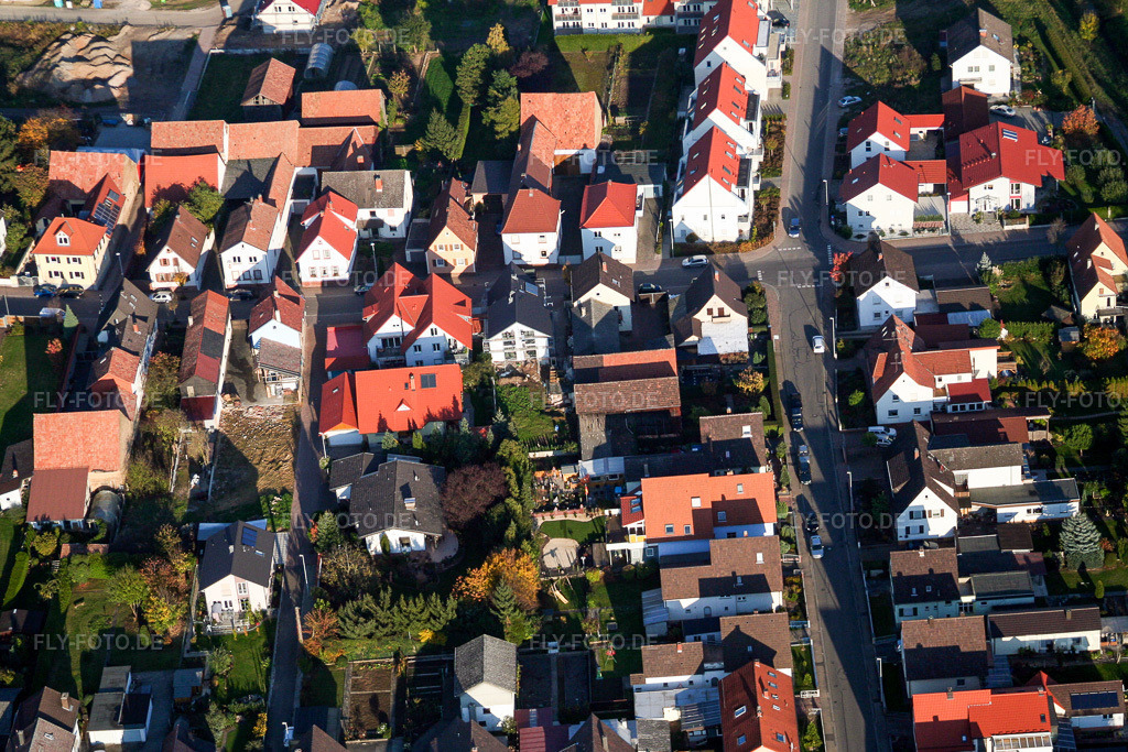 Luftbild: Zwischen den Bächen x Speiertsgasse in Herxheim bei Landau im Bundesland Rheinland-Pfalz in Deutschland. Foto: IMG_14413.jpg vom 25.10.2008 durch Werner Riehm/FLY-FOTO.de