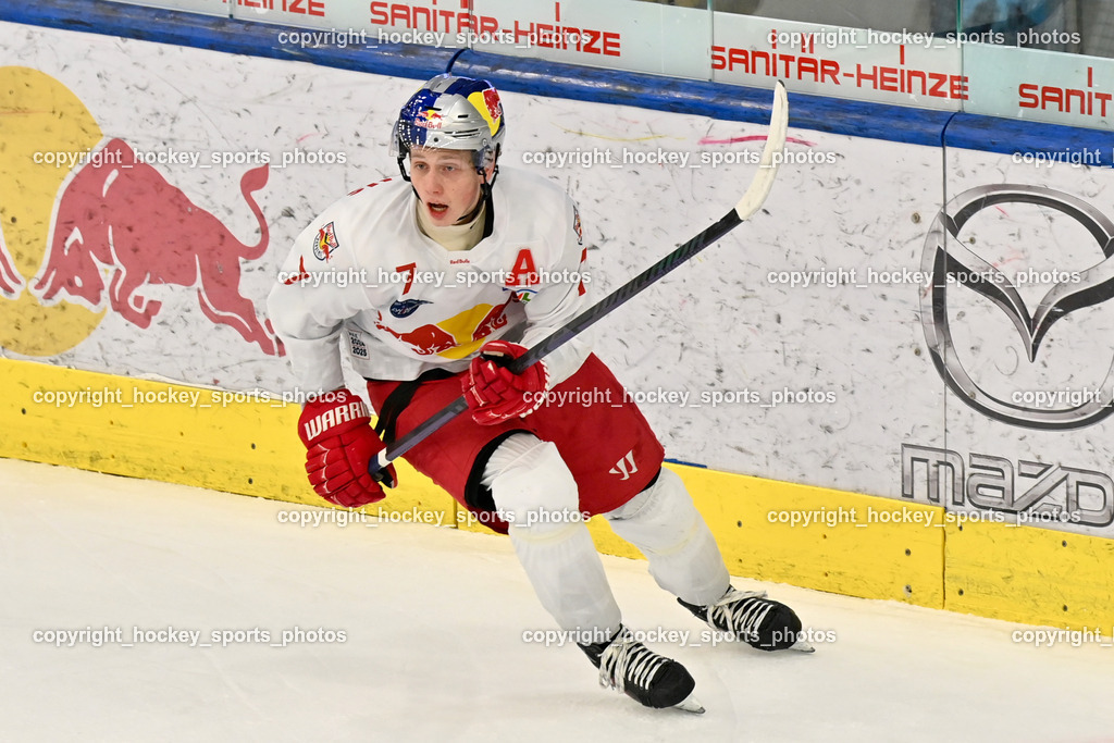 RED BULL HOCKEY JUNIORS vs. EK DIE ZELLER EISBÄREN | #7 Wurzer Maximilian RED BULL HOCKEY JUNIORS, RED BULL HOCKEY JUNIORS vs. EK DIE ZELLER EISBÄREN, RED BULL HOCKEY JUNIORS vs. EK DIE ZELLER EISBÄREN am 14.01.2025 in Salzburg (Eisarena Salzburg), Austria, (Photo by Bernd Stefan)