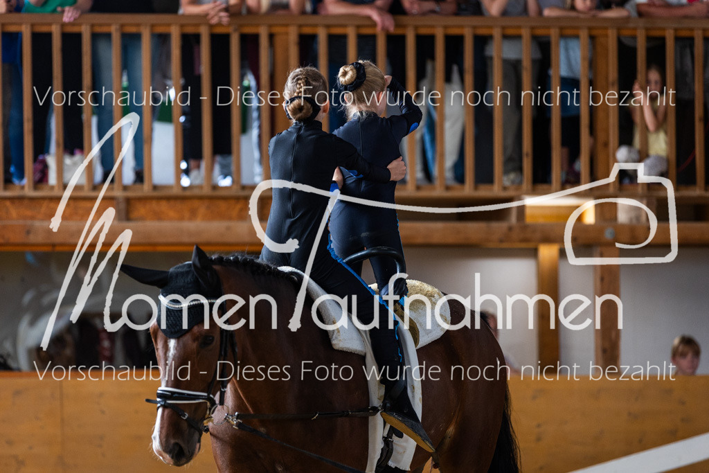 SS-Maxi-055 | MomenTaufnahmen Pferdesportfotos