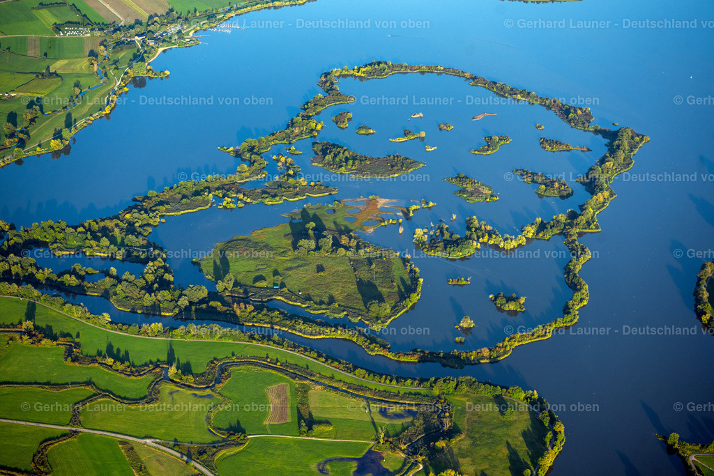 4051063 | MUHR AM SEE 03.09.2021 Uferbereiche der See- Insel und Vogelfreistätte Flachwasser- und Inselzone im " Altmühlsee " in Muhr am See im Bundesland Bayern, Deutschland. Weiterführende Informationen bei: NABU - Naturschutzbund Deutschland e.V.. // Lake Island " Altmuehlsee " in Muhr am See in the state Bavaria, Germany. Further information at: NABU - Naturschutzbund Deutschland e.V.. Foto: Gerhard Launer