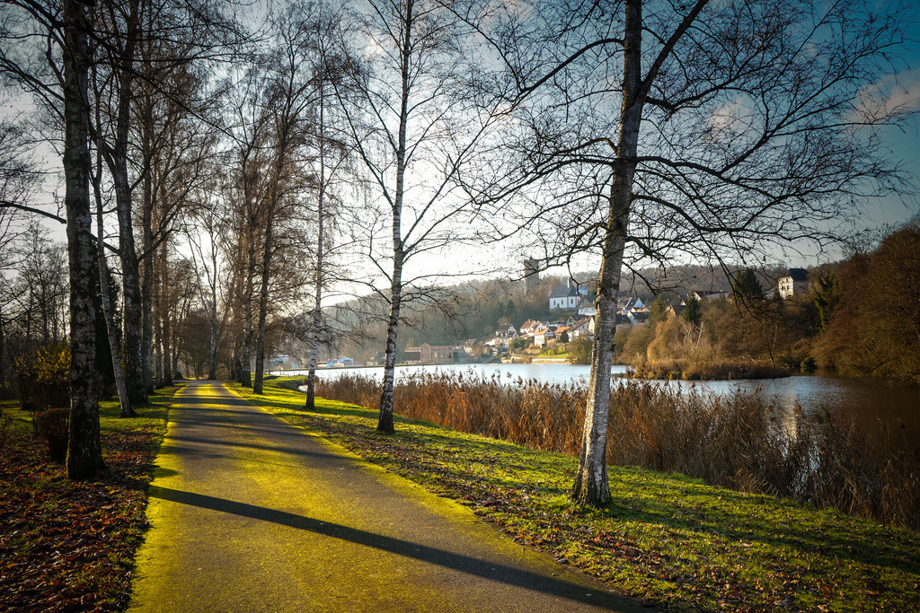 Allee - Lißberg | Medienmanufaktur - Realisiert mit Pictrs.com