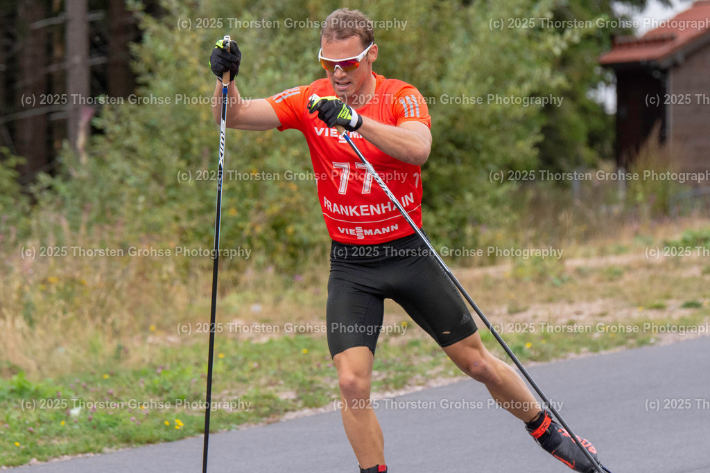Deutsche Meisterschaften Biathlon | Deutsche Meisterschaften Biathlon, Speziallanglauf Maenner am 14.09.2018 in der DKB SKI ARENA in Oberhof, (Deutschland)

Bild: Schempp Simon vom SZ Uhingen / Zoll - Realisiert mit Pictrs.com