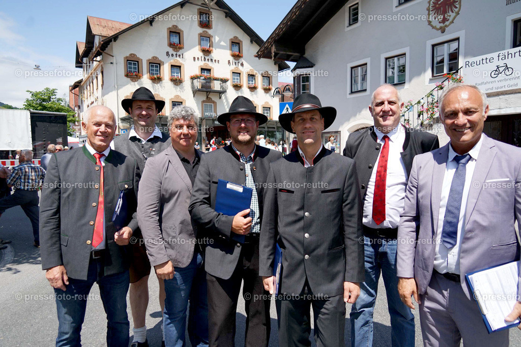 00-BEWERTER-Bundesmusikfest-2023-Juni16-Reutte-DSC06847 | Info aus dem Bezirk Reutte/Ausserfern Tirol sowie eine umfangreiche Bilddatenbank über die gesamte Region: Lechtal, Talkessel Reutte, Tannheimertal, Zwischentoren. Lech, Plansee, Zugspitze, Grenztunnel, B179, Fernpassstraße, Verkehr, Lawinen, Tradition, - Realisiert mit Pictrs.com