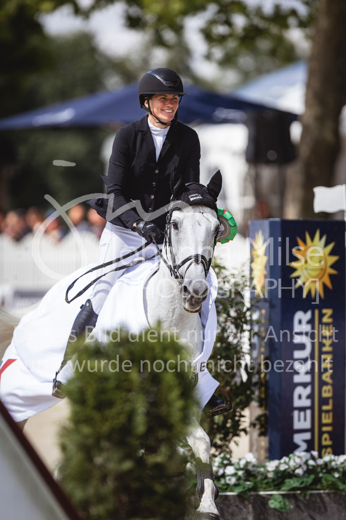 240712_BHO_ZweiPh-M2-1-550 | Deine schönsten Turniermomente als professionelle Fotos! Entdecke hochwertige Pferdesport-Fotografie im Online-Shop. Jetzt Fotos finden & bestellen!