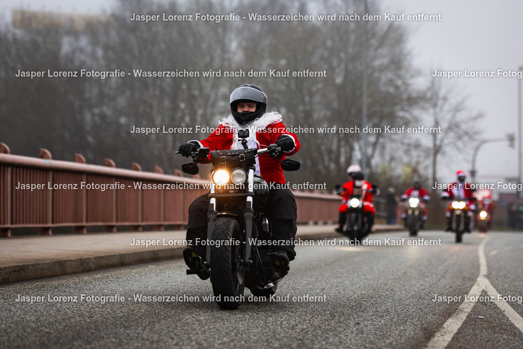 X-Mas Ride I Kiel I 2025 | Jasper Lorenz Fotografie - Realisiert mit Pictrs.com