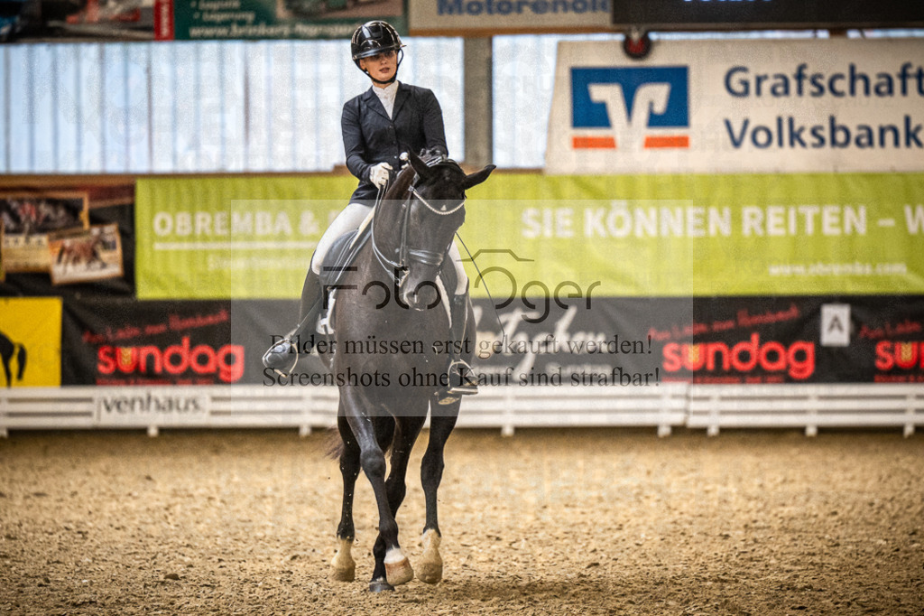 DOS_4271 | Entdecke hochwertige Reitturnierfotos von Foto Oger. Professionell, emotional und authentisch – jetzt Lieblingsmomente im Shop bestellen.Deutschlandweite Turnierfotografie. - Realisiert mit Pictrs.com