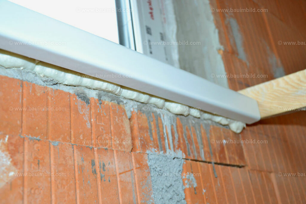 bib-lg14-fenster-0096 | Nach LV-Leistungsgruppen sortierte Detailfotos über den Bau eines Hauses. Alle Hausbau-Bilder direkt vom Urheber und Autor der Website Haus-Selber-Bauen.com
