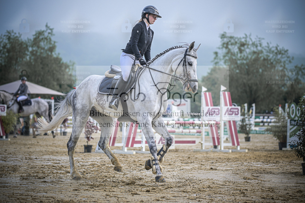 20240511-DOS_1255 | Entdecke hochwertige Reitturnierfotos von Foto Oger. Professionell, emotional und authentisch – jetzt Lieblingsmomente im Shop bestellen. - Realisiert mit Pictrs.com